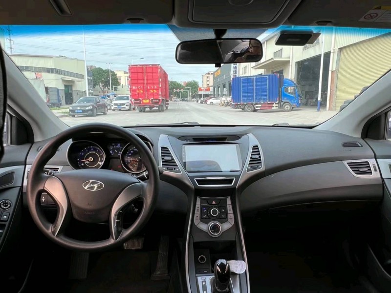 东莞16年现代朗动4