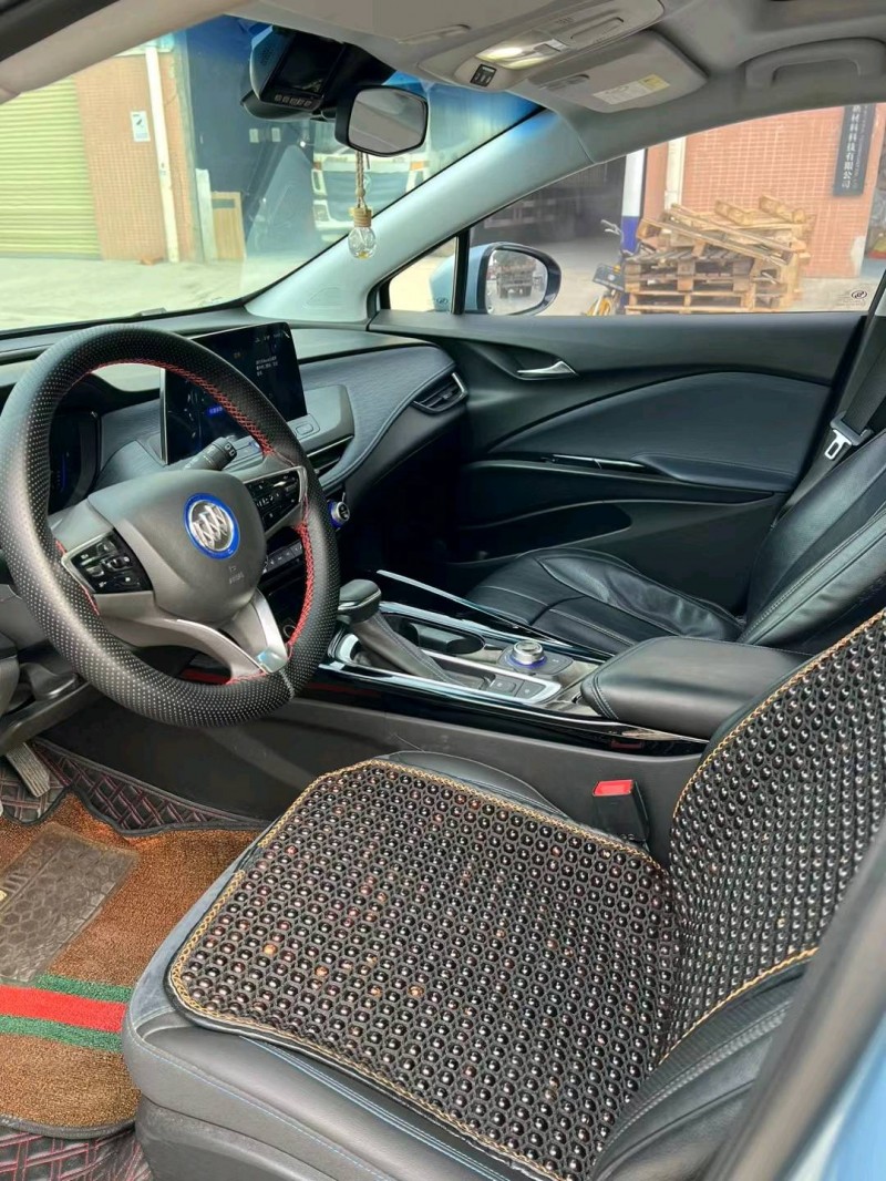 东莞21年别克微蓝6