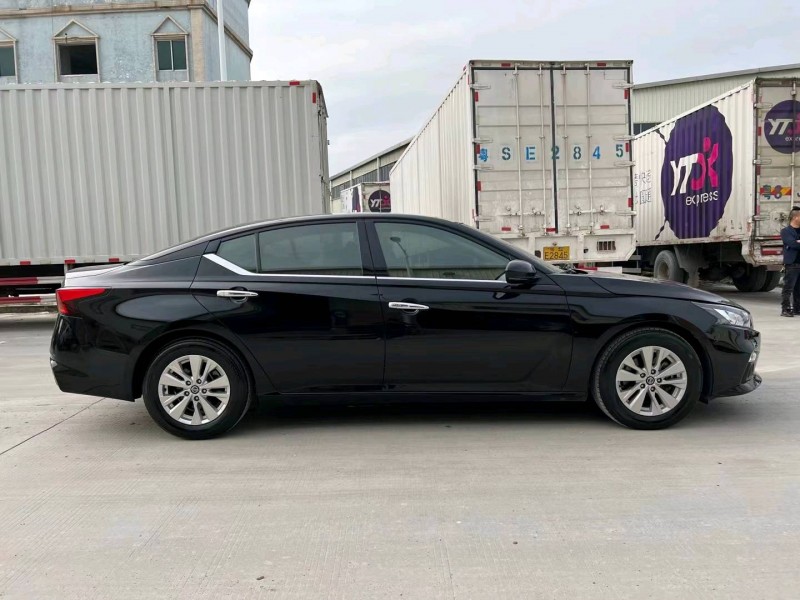 东莞20年日产天籁7