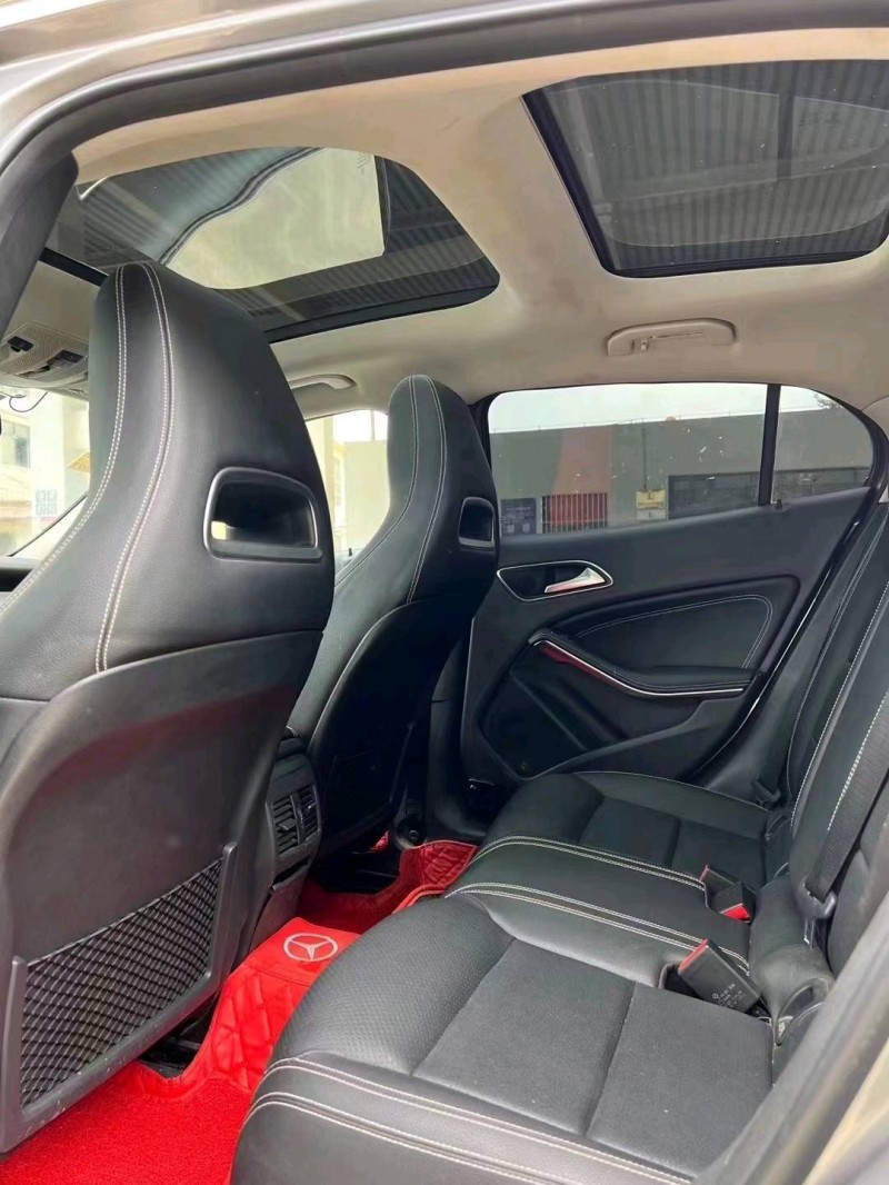 北京17年奔驰GLA4