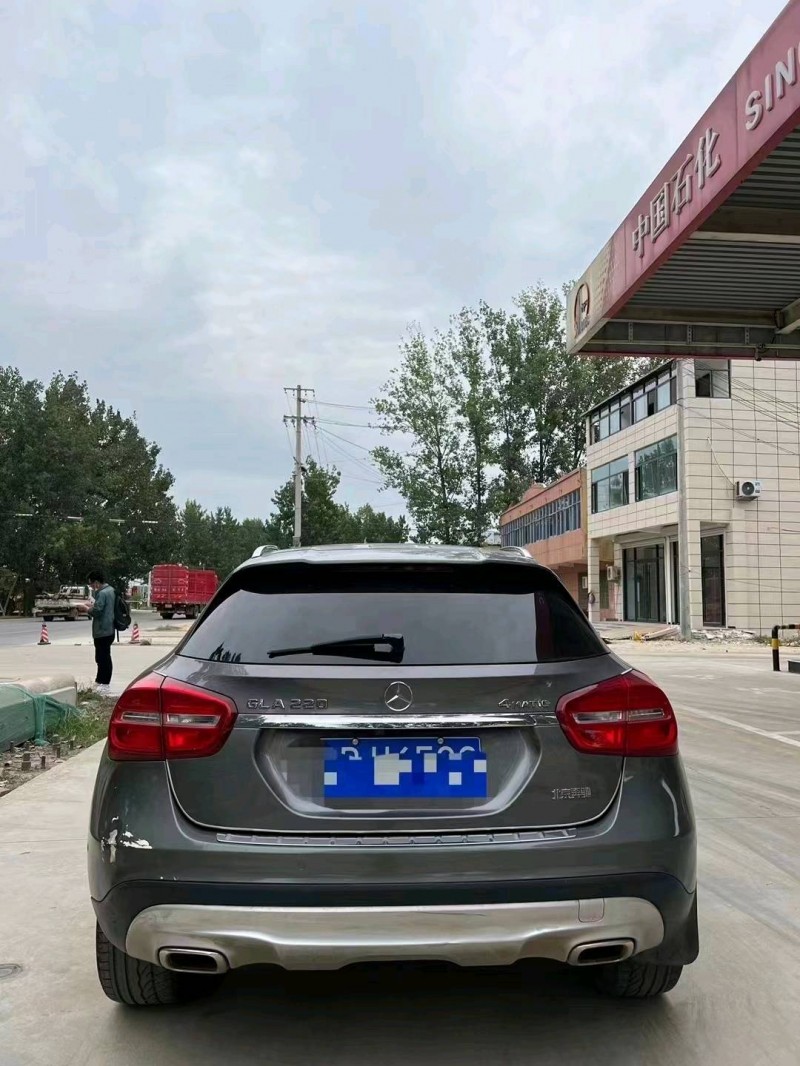 北京17年奔驰GLA6