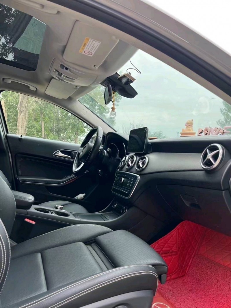 北京17年奔驰GLA9