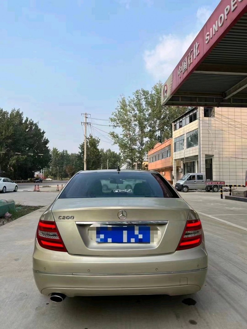 北京11年奔驰C6