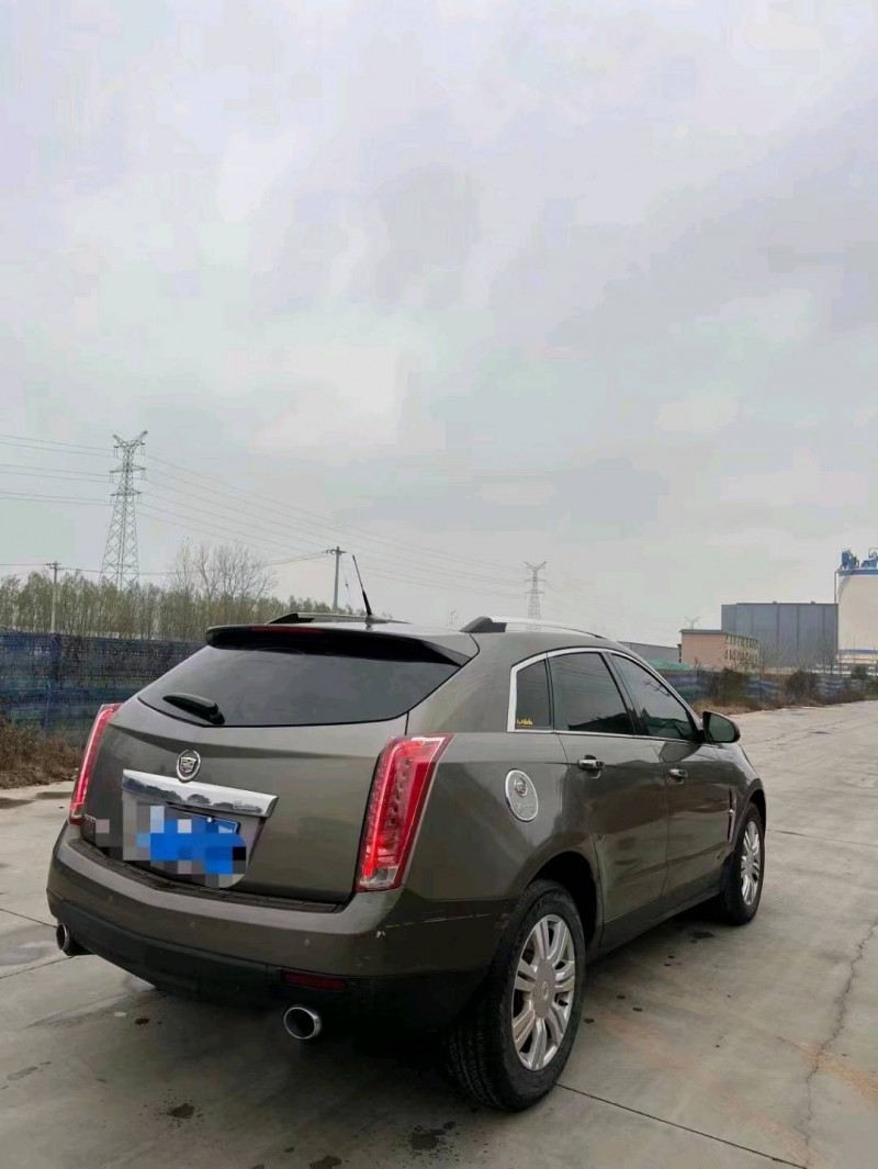 北京12年凯迪拉克SRX7