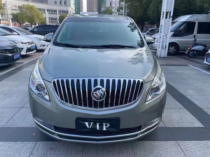 徐州13年别克GL81