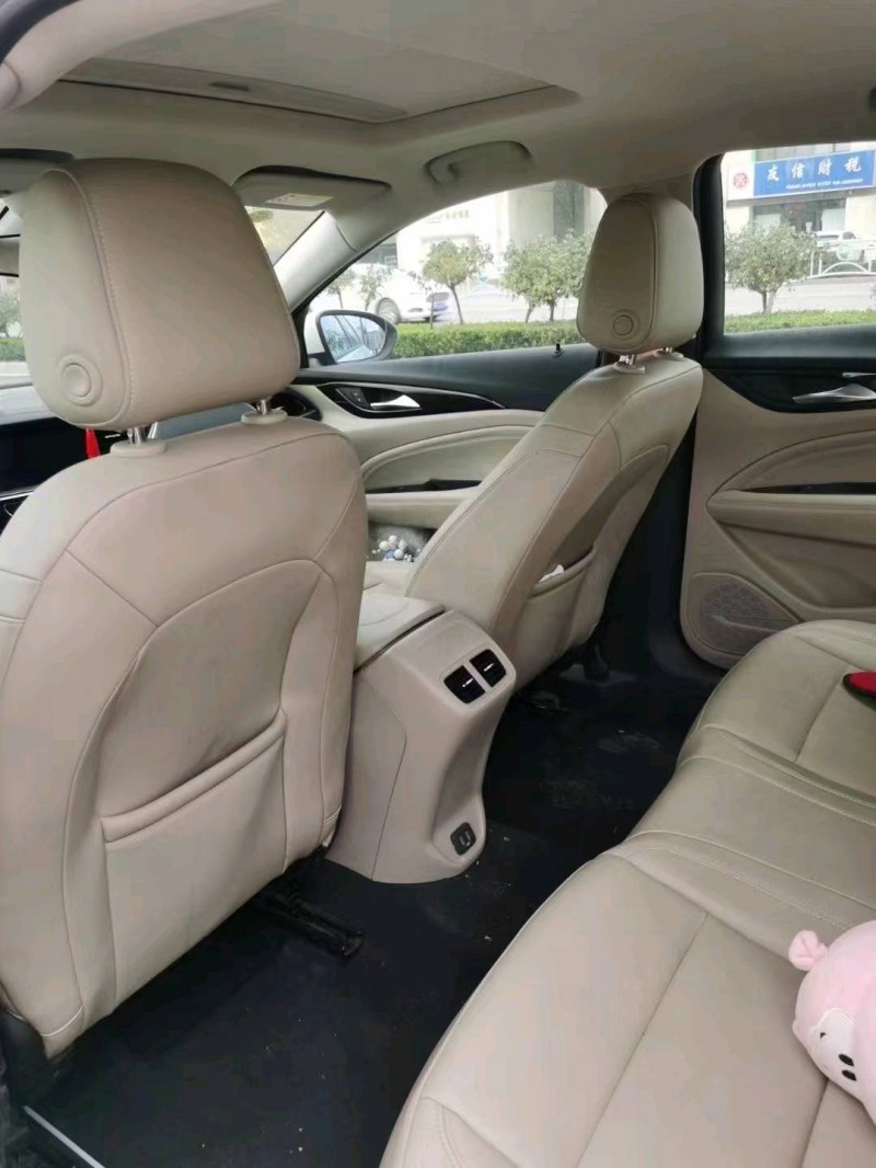 枣庄21年别克君威6