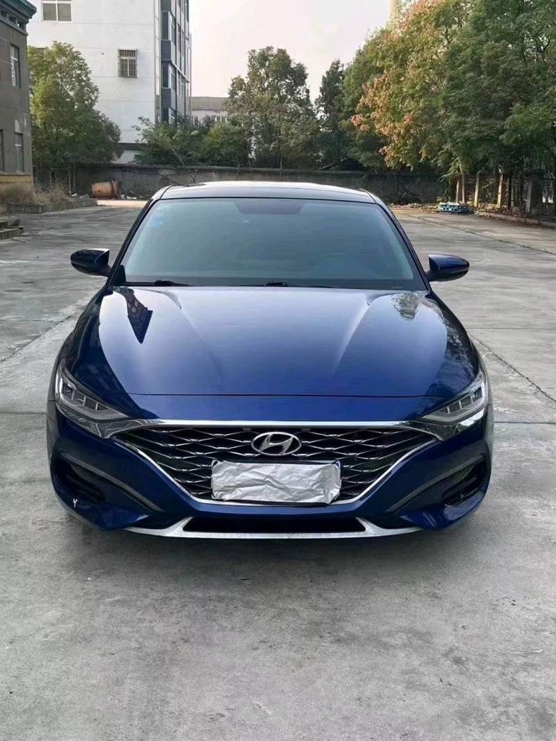 北京19年现代菲斯塔1