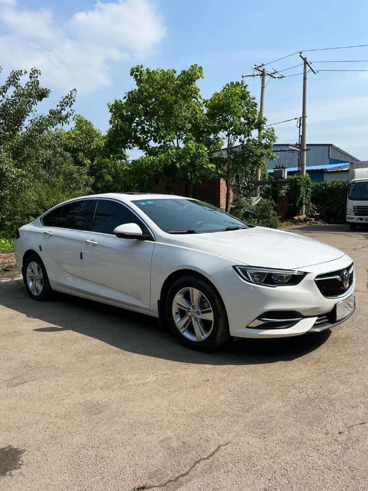 沈阳18年别克君威3