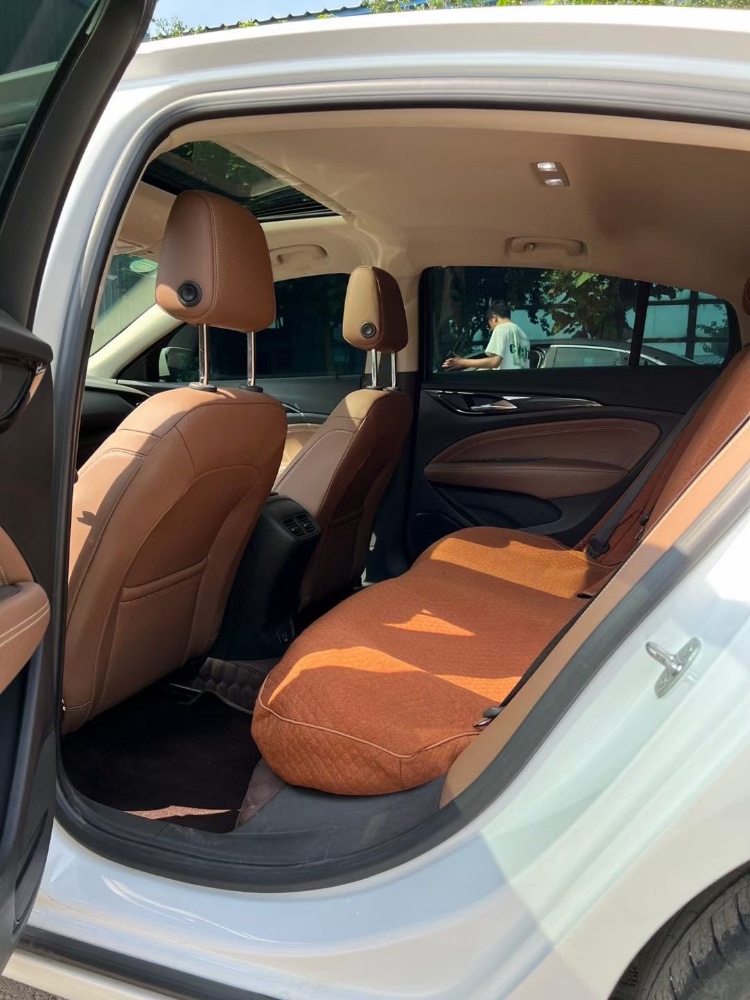 沈阳18年别克君威5