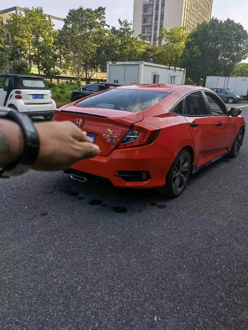 嘉兴20年本田思域5