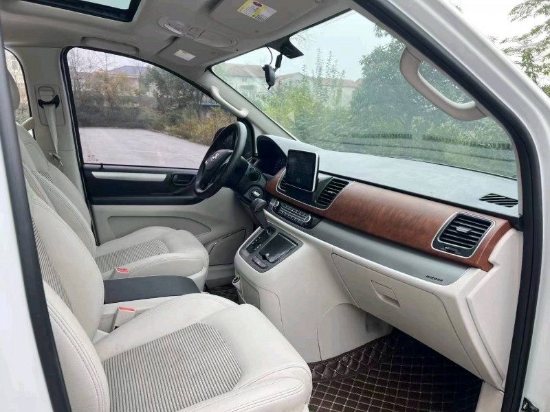 北京17年大通G105