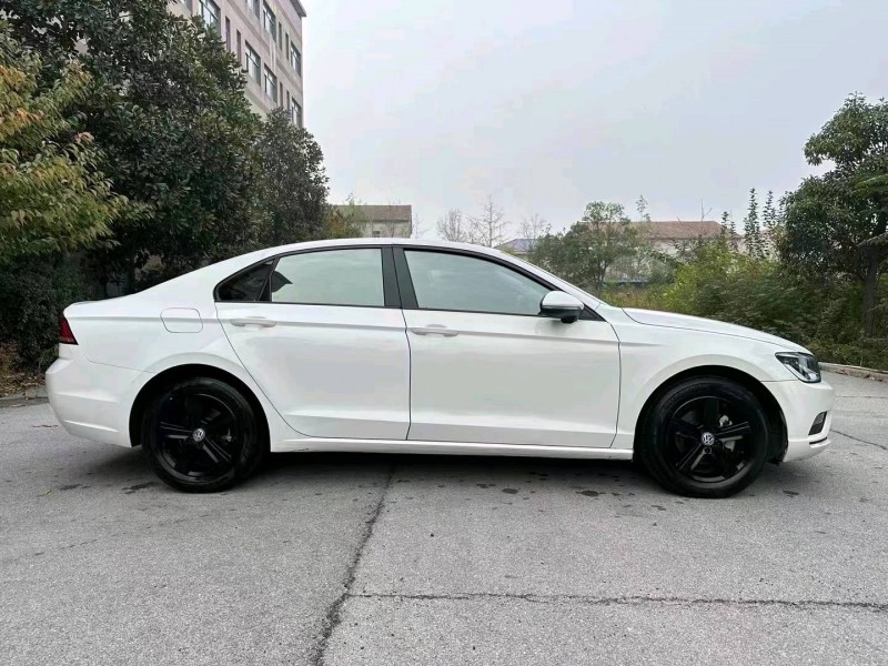 北京17年大众凌渡3