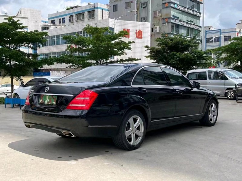 东莞09年奔驰S8