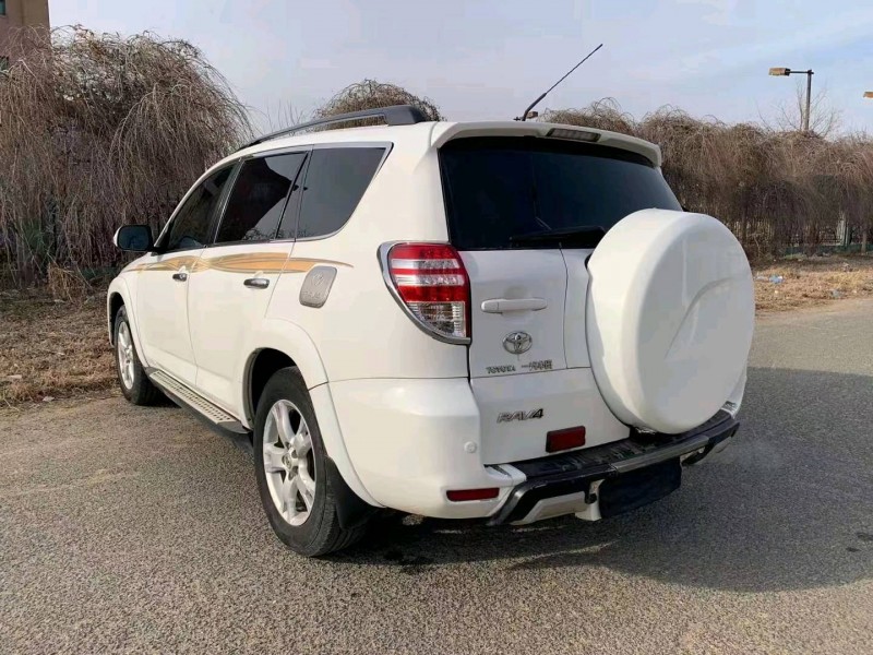 沈阳12年丰田RAV45