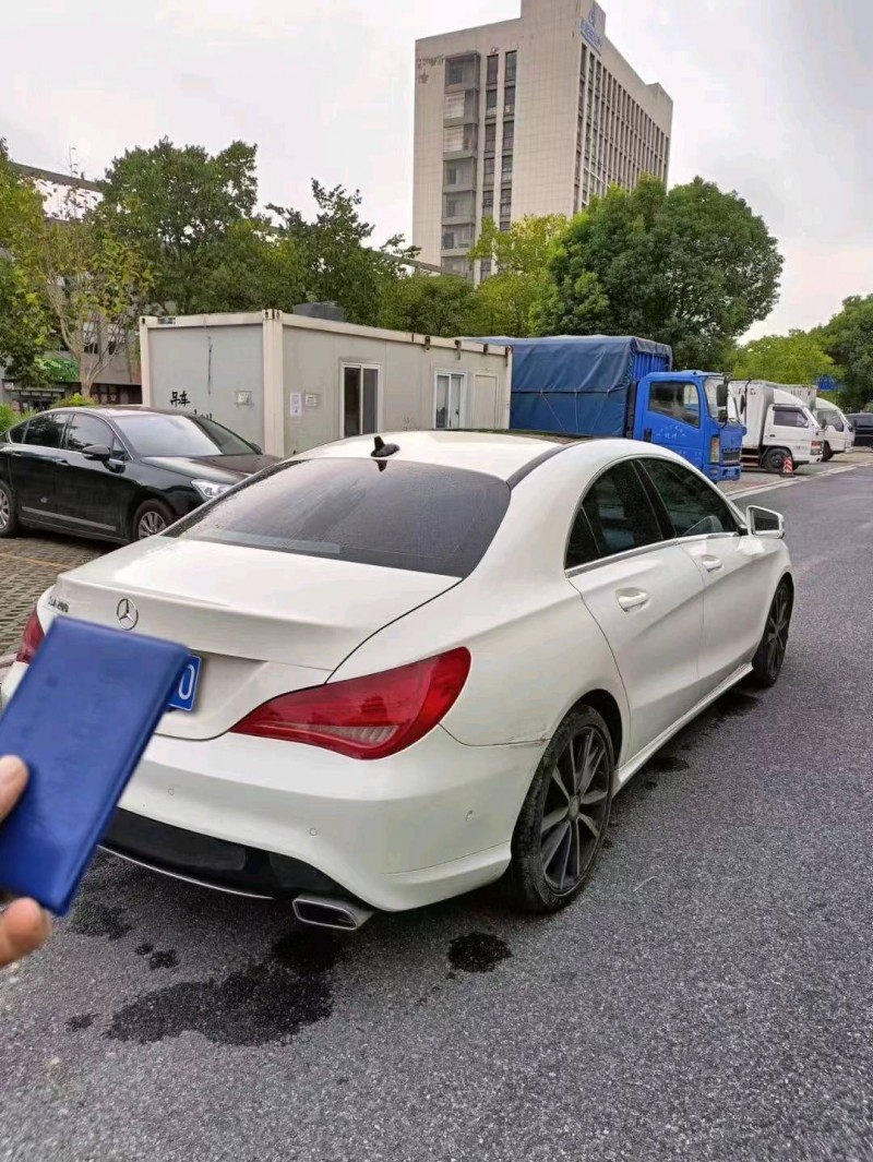 嘉兴15年奔驰CLA3