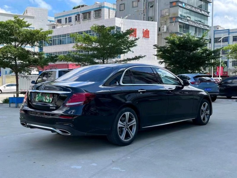 东莞20年奔驰E8