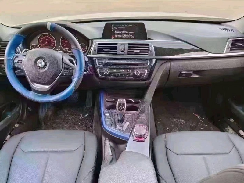北京17年宝马3系6