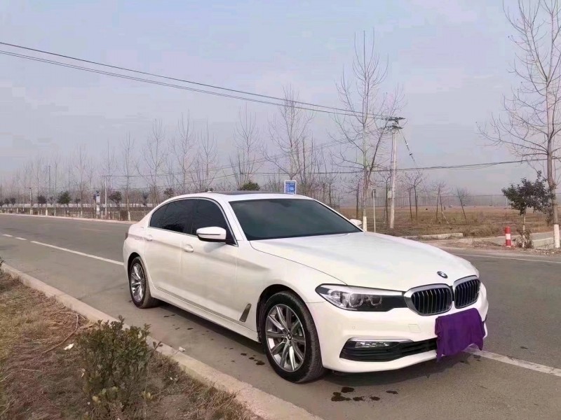 北京18年宝马5系3