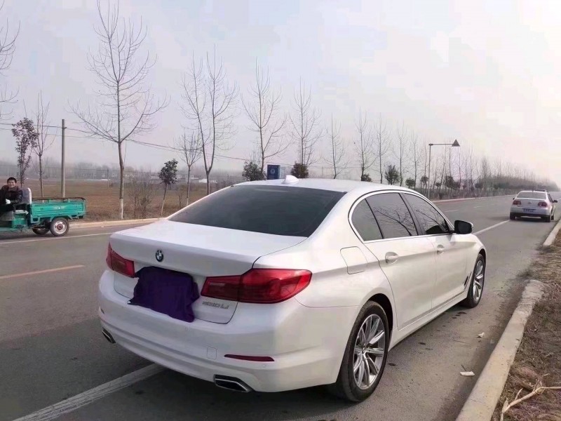 北京18年宝马5系8