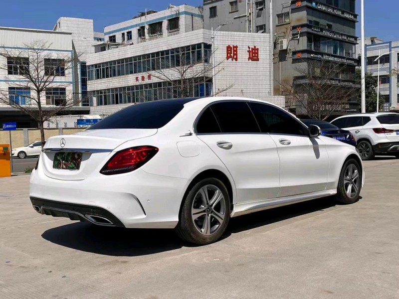 东莞21年奔驰C8