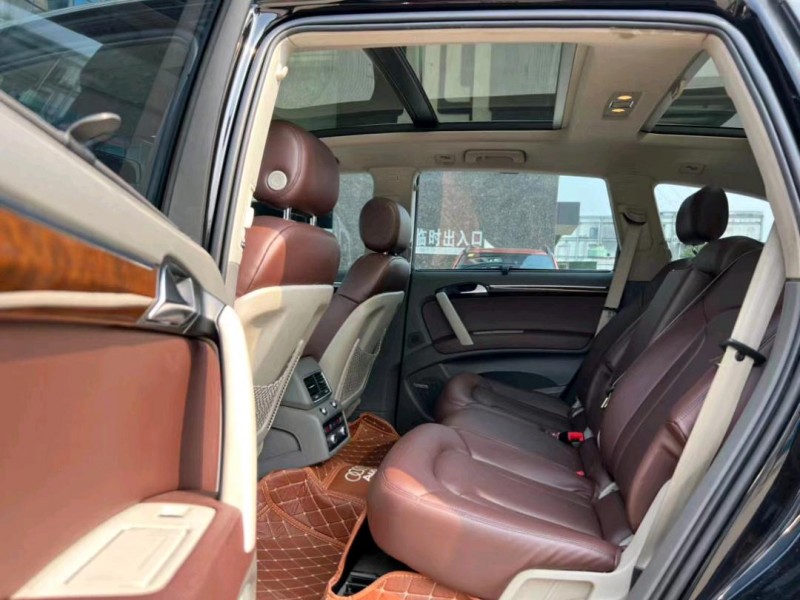 东莞10年奥迪Q76