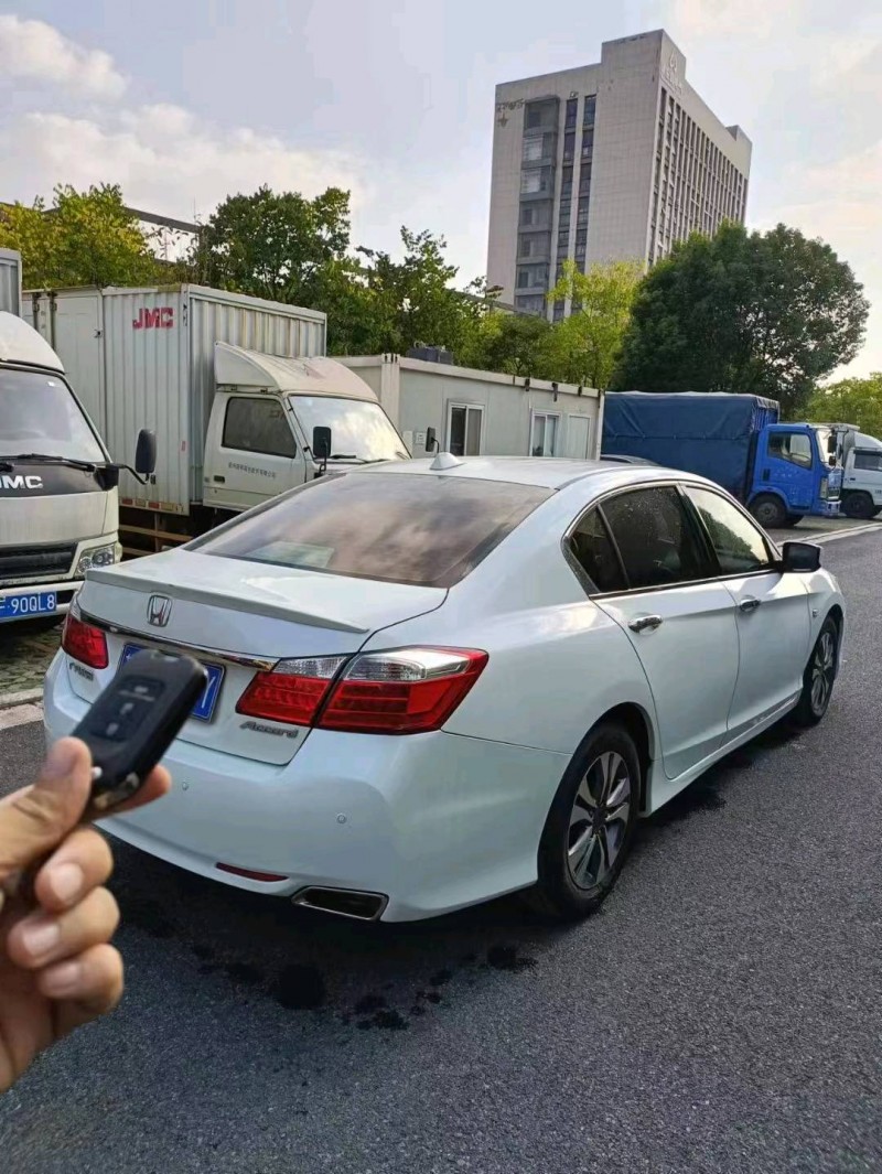 嘉兴15年本田雅阁2