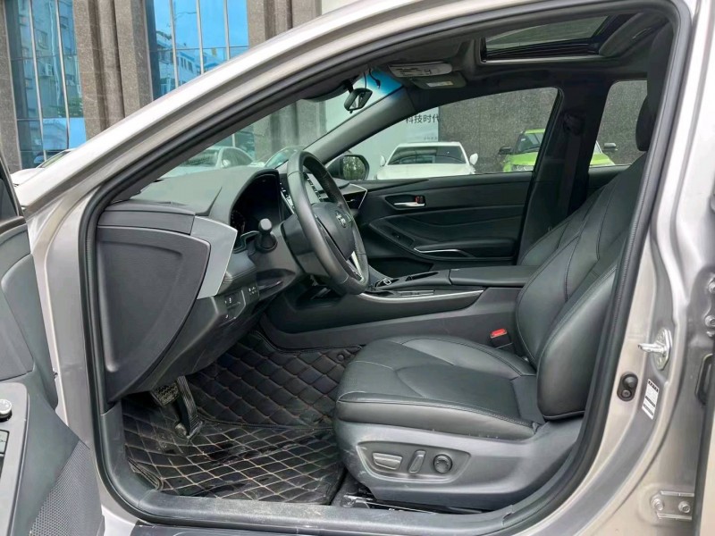 东莞21年丰田亚洲龙7