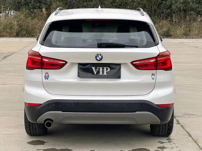 北京17年宝马X19