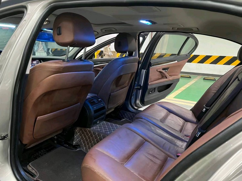 成都14年宝马5系4