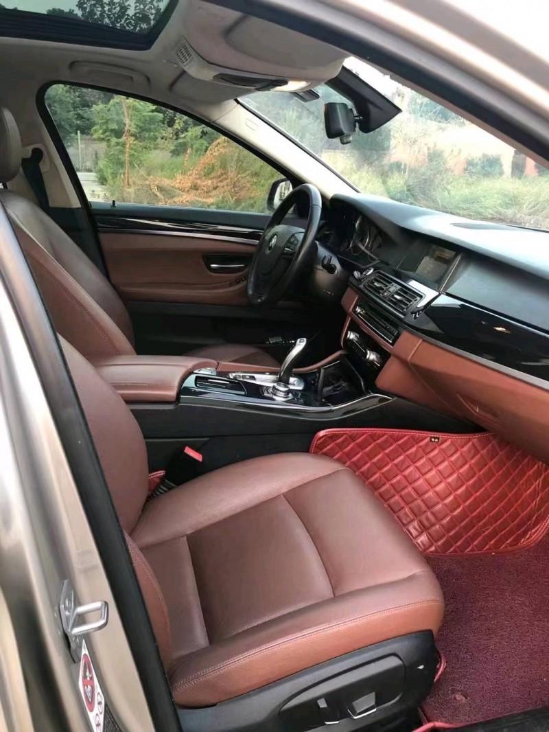 北京16年宝马5系8