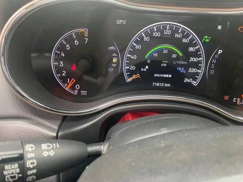 重庆16年Jeep大切诺基5