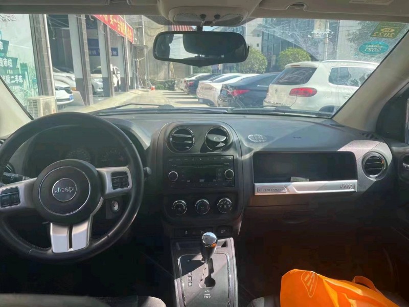 北京16年Jeep指南者4