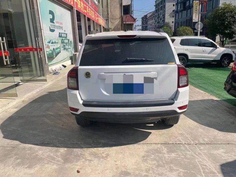 北京16年Jeep指南者8