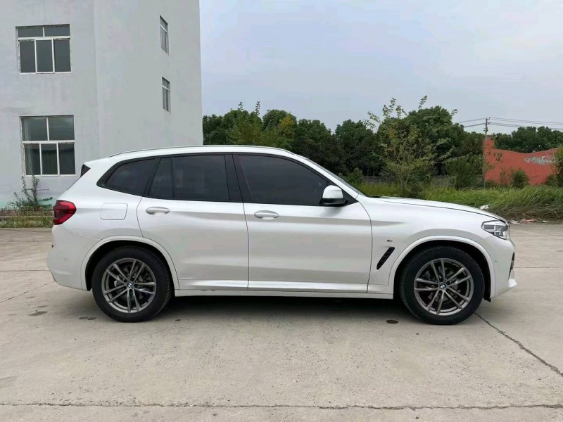 北京19年宝马X34