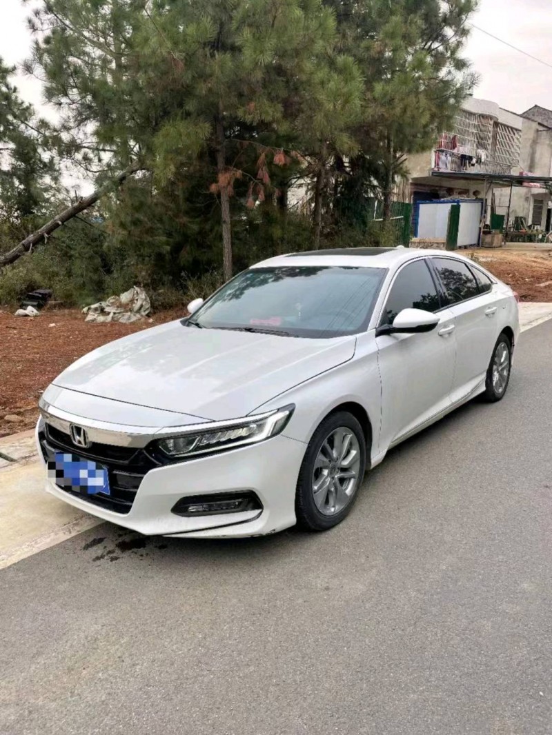 宜春20年本田雅阁3