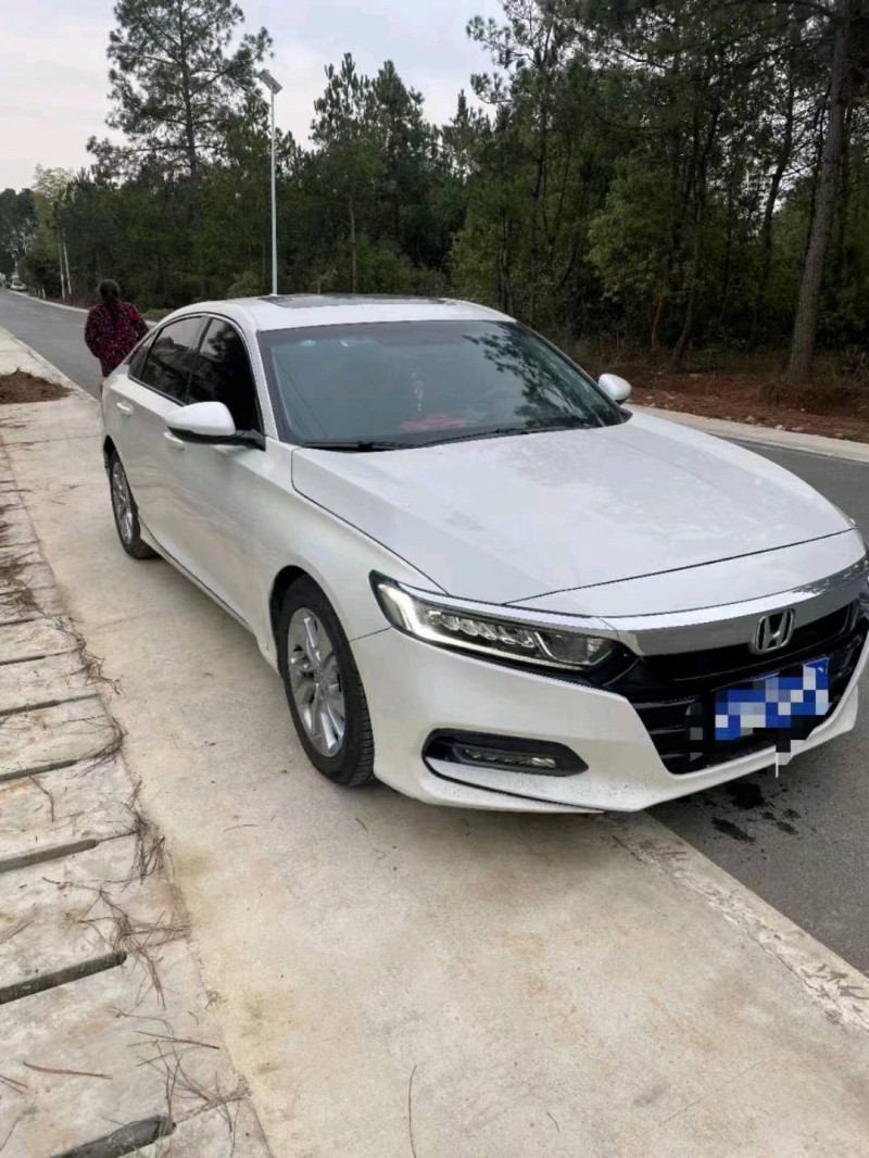 宜春20年本田雅阁5