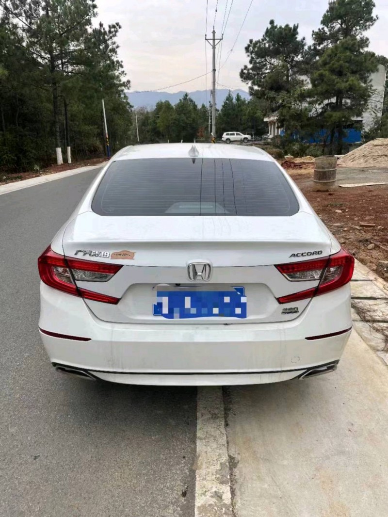 宜春20年本田雅阁7