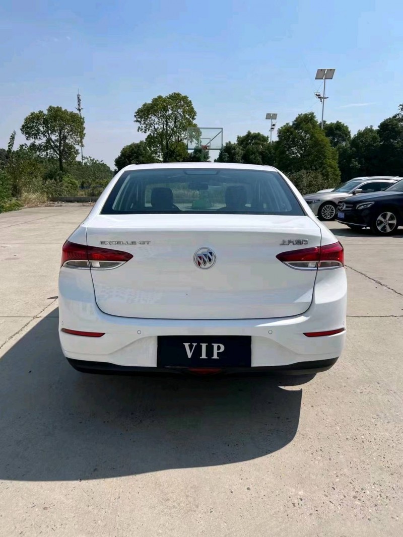 北京22年别克英朗9