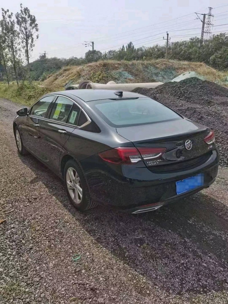 临沂22年别克君威7