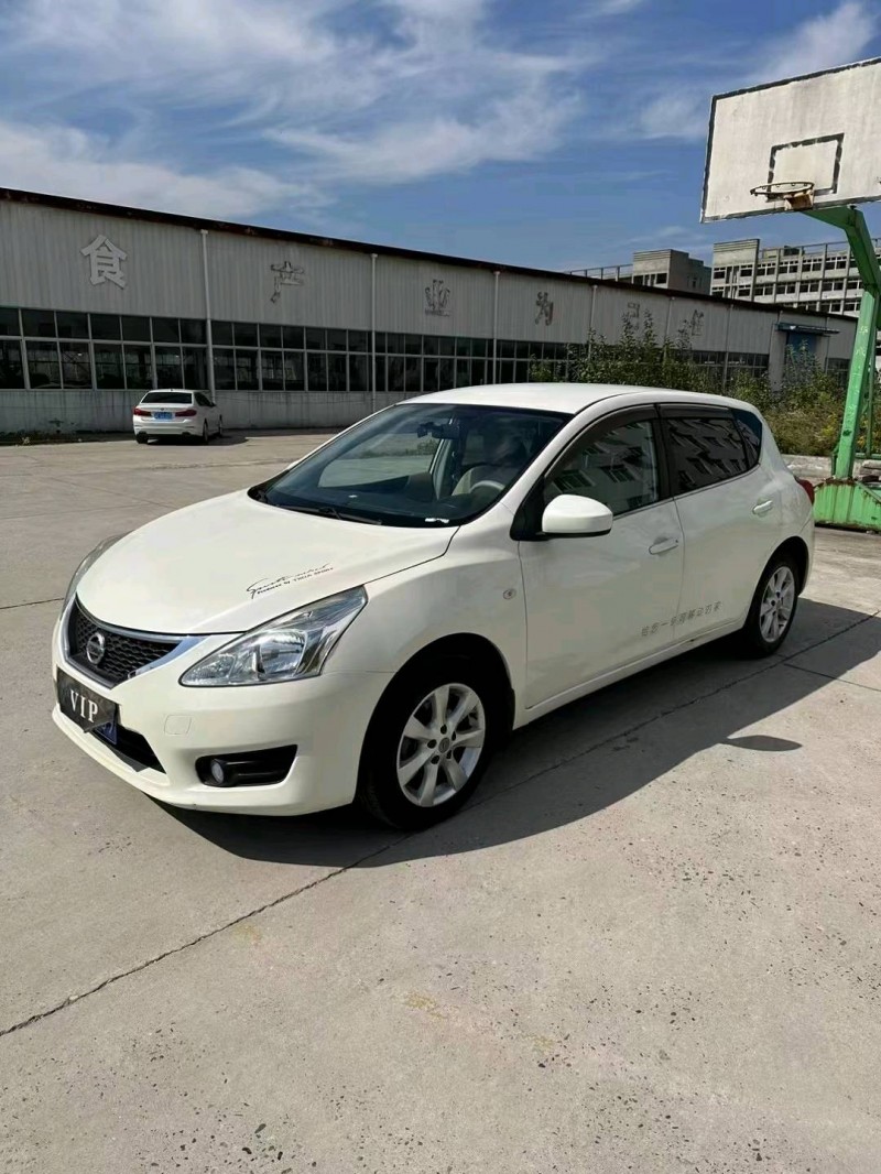 北京13年日产骐达2