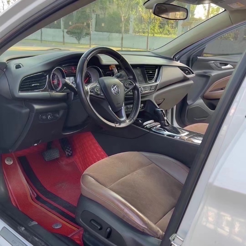 枣庄17年别克君威8