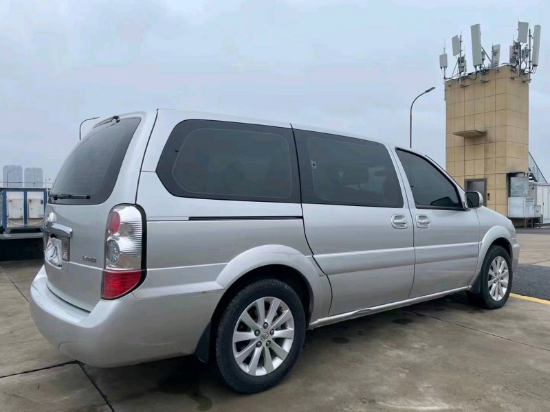 武汉14年别克GL85