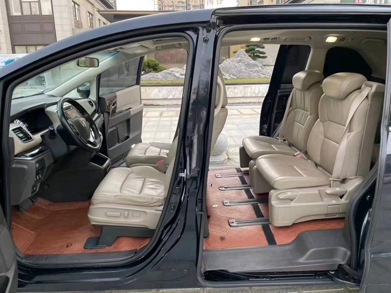 珠海18年本田奥德赛8