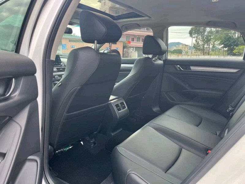 广州20年本田雅阁6