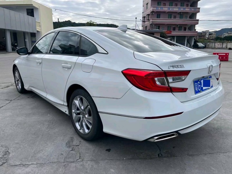 广州20年本田雅阁9