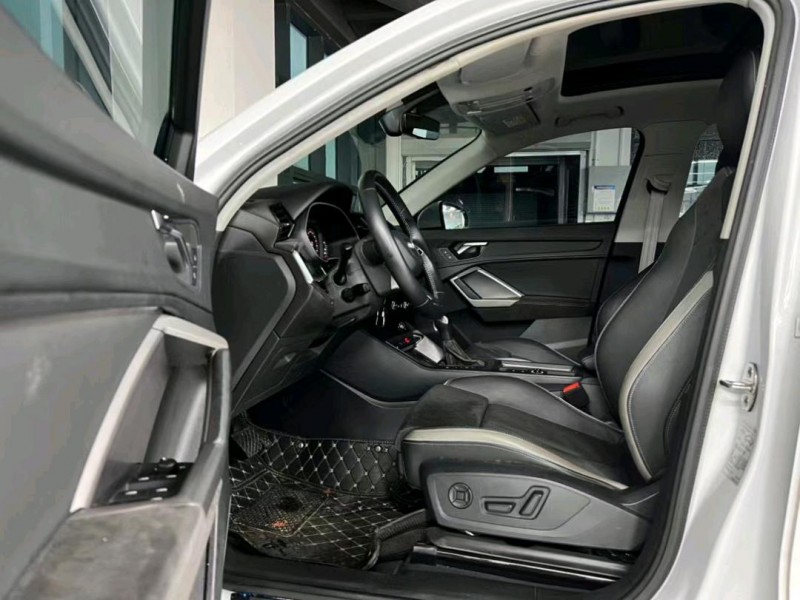 东莞19年奥迪Q38