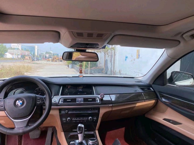 济南14年宝马7系6