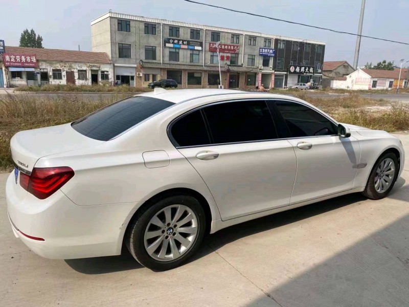 济南14年宝马7系7