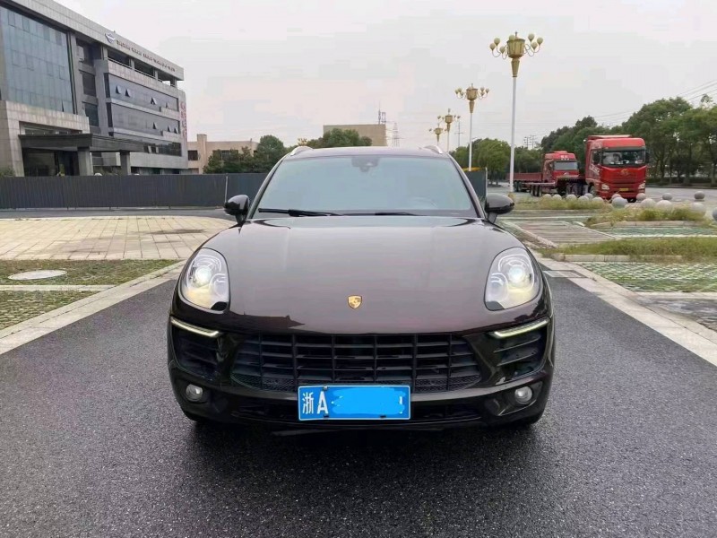 嘉兴17年保时捷Macan1