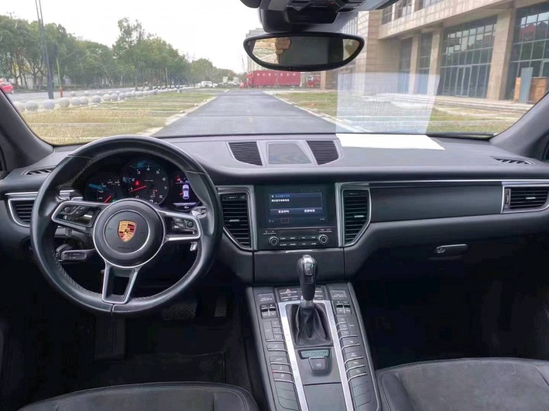 嘉兴17年保时捷Macan5